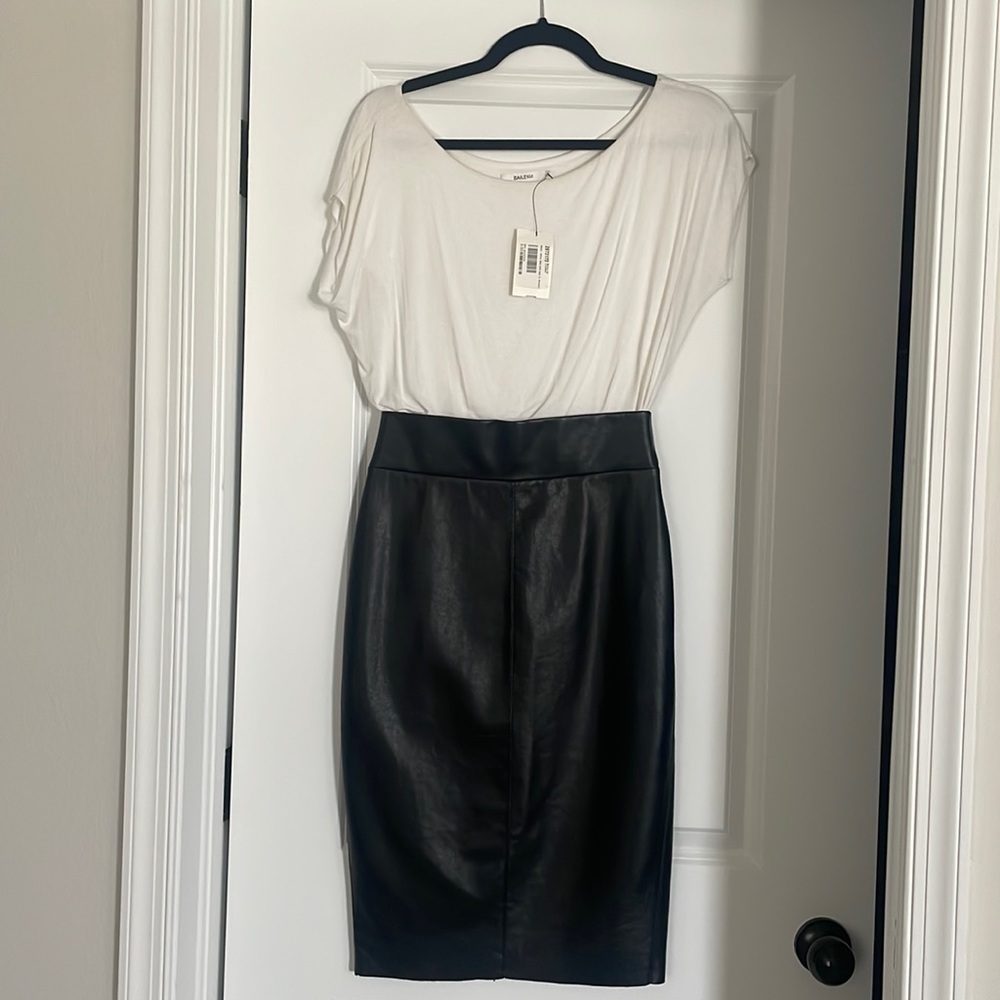 Bailey 44 dress, size small, never worn